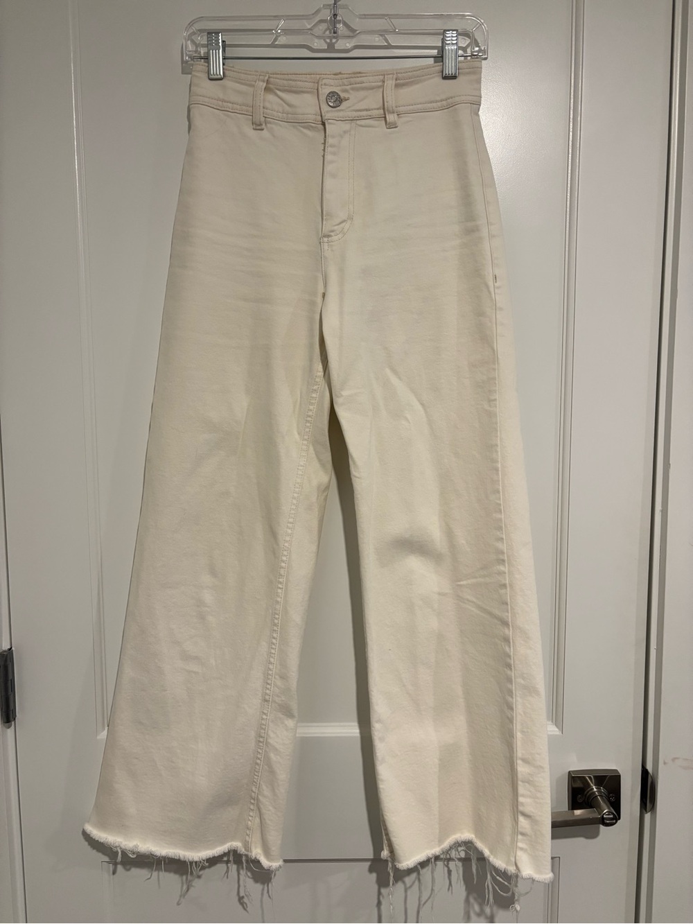 High-Rise Wide Leg Raw Hem Culotte Jeans - Cream